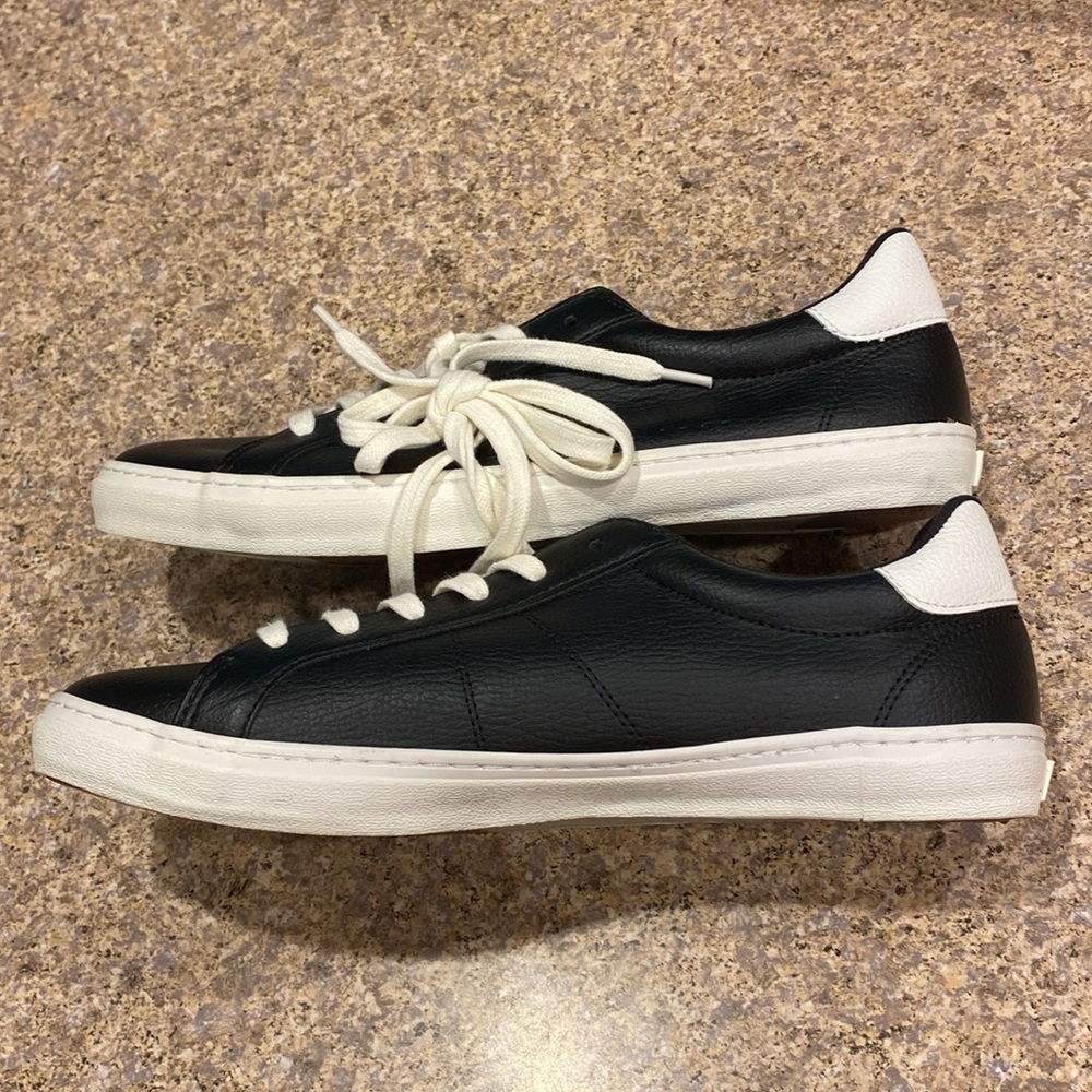 NWT Old Navy Black White Shoes Court Sneakers Memory Foam 9 26 260/83 - Picture 8 of 17